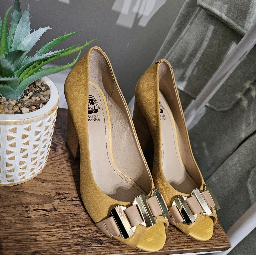 Loucos & Santos stacked heels